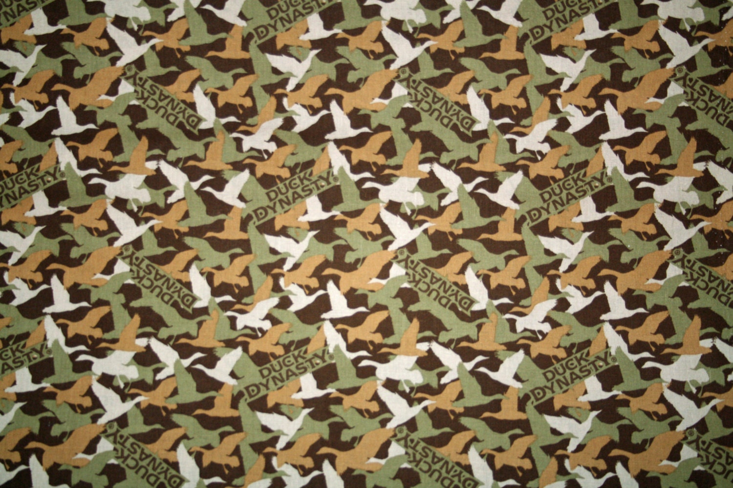 Duck Dynasty Camouflage 42/43 inch wide cotton material MA001