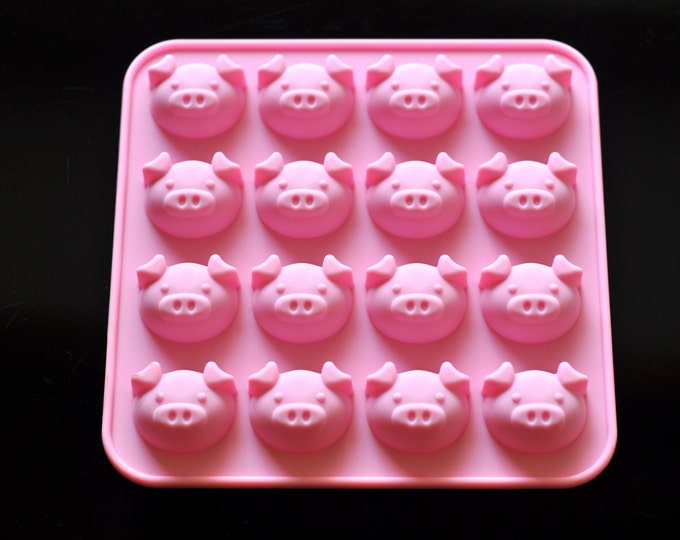 16 Cute Piggy Silicone Molds Cake Cookie Chocolate Candy Mould