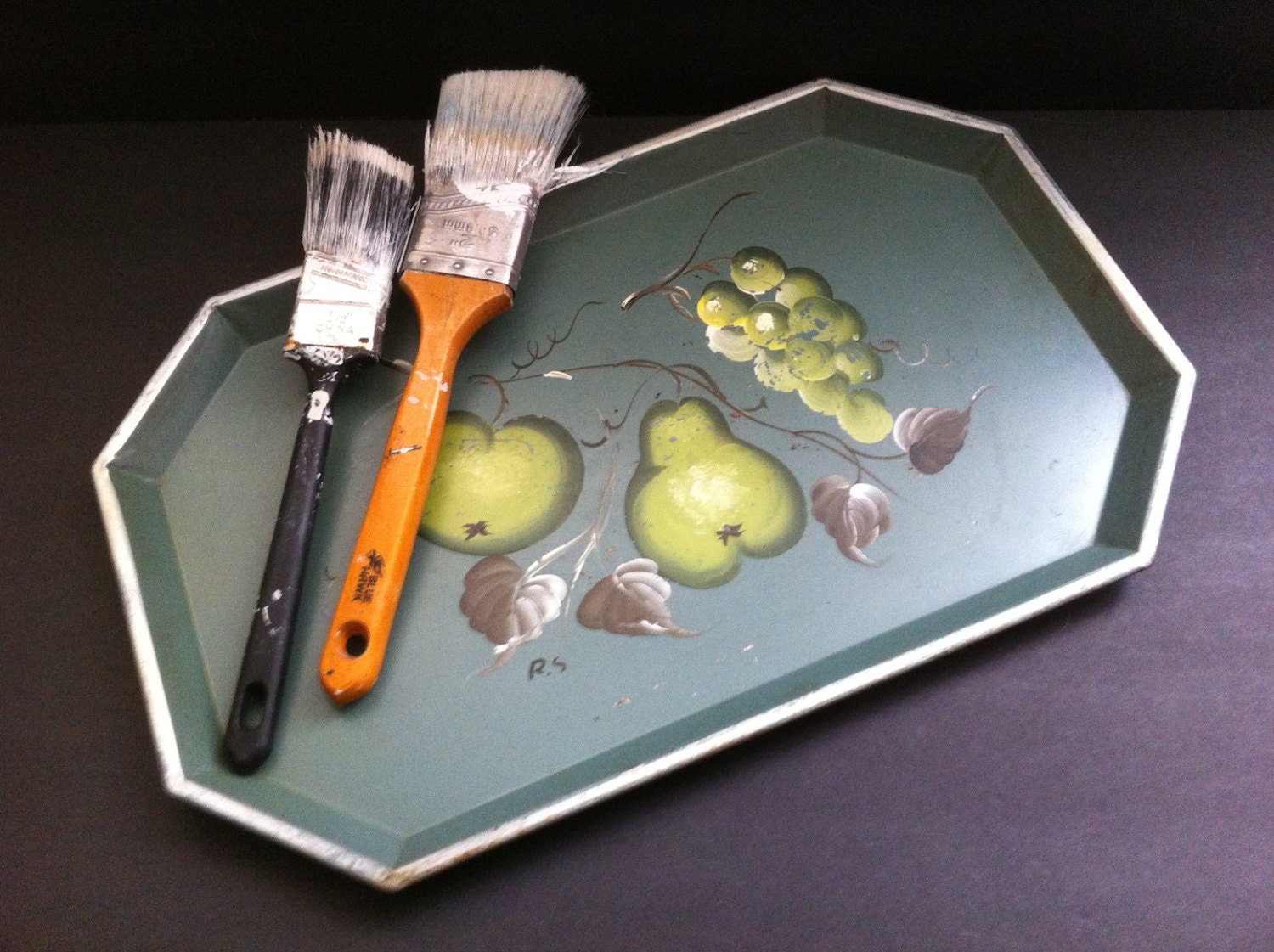 Hand Painted Metal Tin Serving Tray Tole Style painting Haute Juice