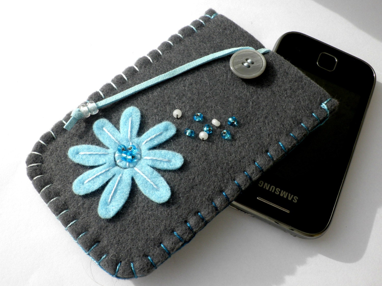 Grey cell phone  case  Mother s day gift Felt  phone 