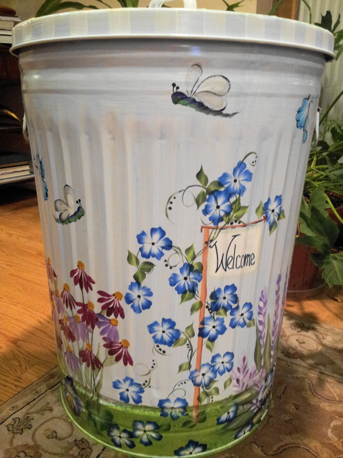 30 Gallon Decorative Hand Painted Galvanized Metal Trash Can