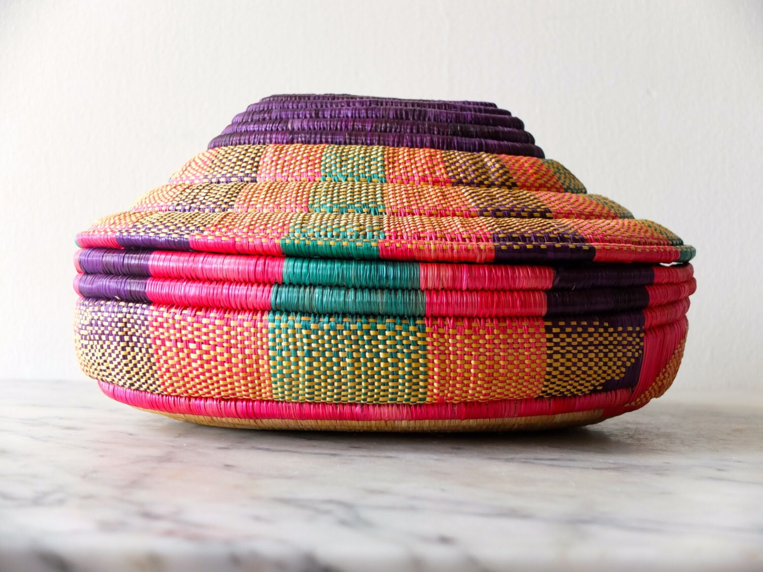 Traditional Ethiopian basket with lid / African straw basket