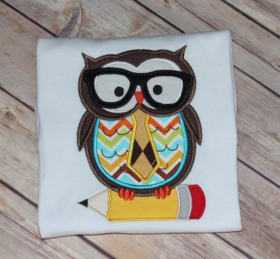 Items similar to Back to school owl on Etsy