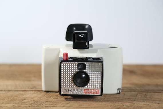 570px x 380px - Polaroid swinger instant land camera