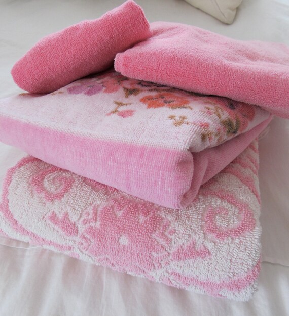 SET of 4 Vintage UTICA Towels PINK MIsmatched Girls Bath Hand