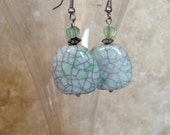 Minty Crackled earrings