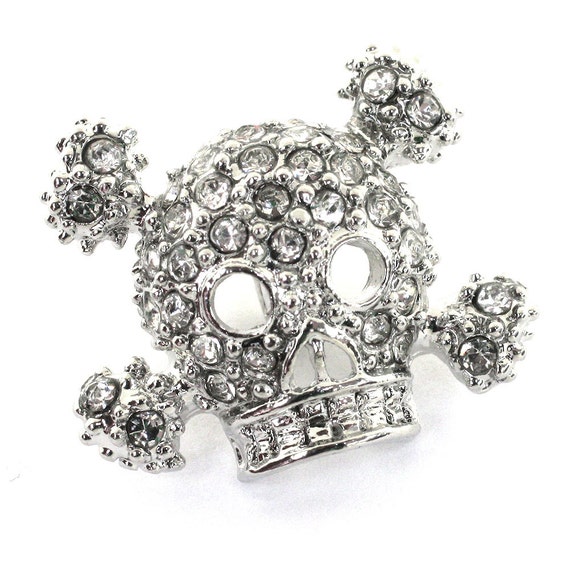 Skull & Cross Bones Diamante Button. Shiny Silver. 18x15mm