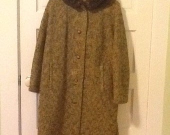 Vintage wool tweed coat w/ faux fur collar