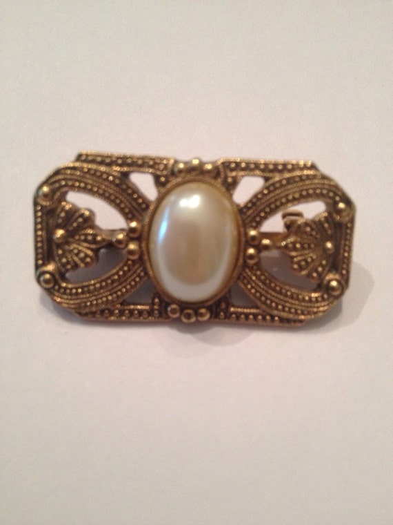 Vintage Pearl Gold Brooch 1980s Costume Jewelry