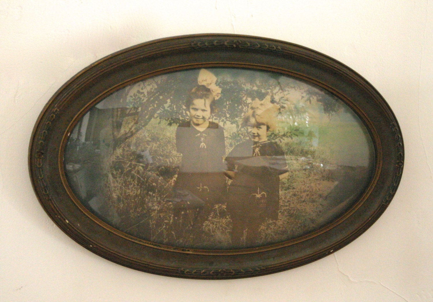 1910s Antique Oval Framed Bubble Glass Photograph