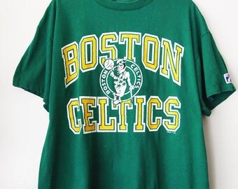 BOSTON CELTICS // Vintage 80s Basketball Shirt Sports Logo 7 Tshirt Size L