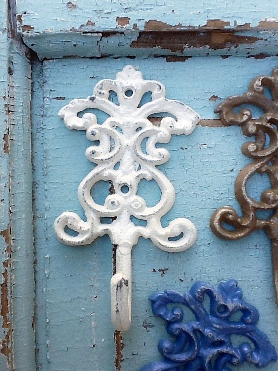 Small Wall Hook Jewelry Necklace Holder Bathroom by CamillaCotton