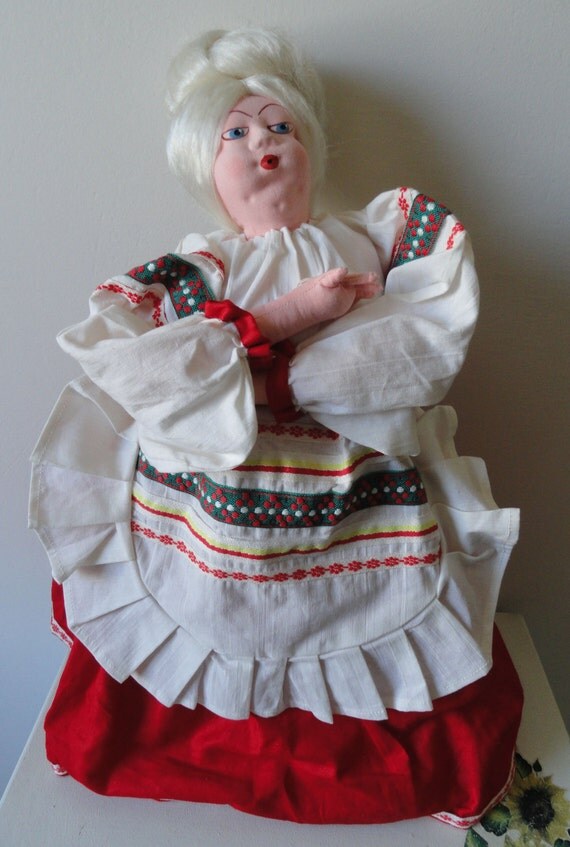 Vintage Russian Doll Tea Cozy by zipidydodah on Etsy