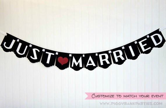 Just Married Banner : Wedding Banner // Wedding Sign // Wedding Decoration // Photo Prop // Art Deco Bunting // CUSTOMIZE Your BANNER Il_570xn