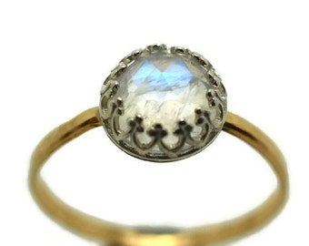 Popular items for gold moonstone ring on Etsy