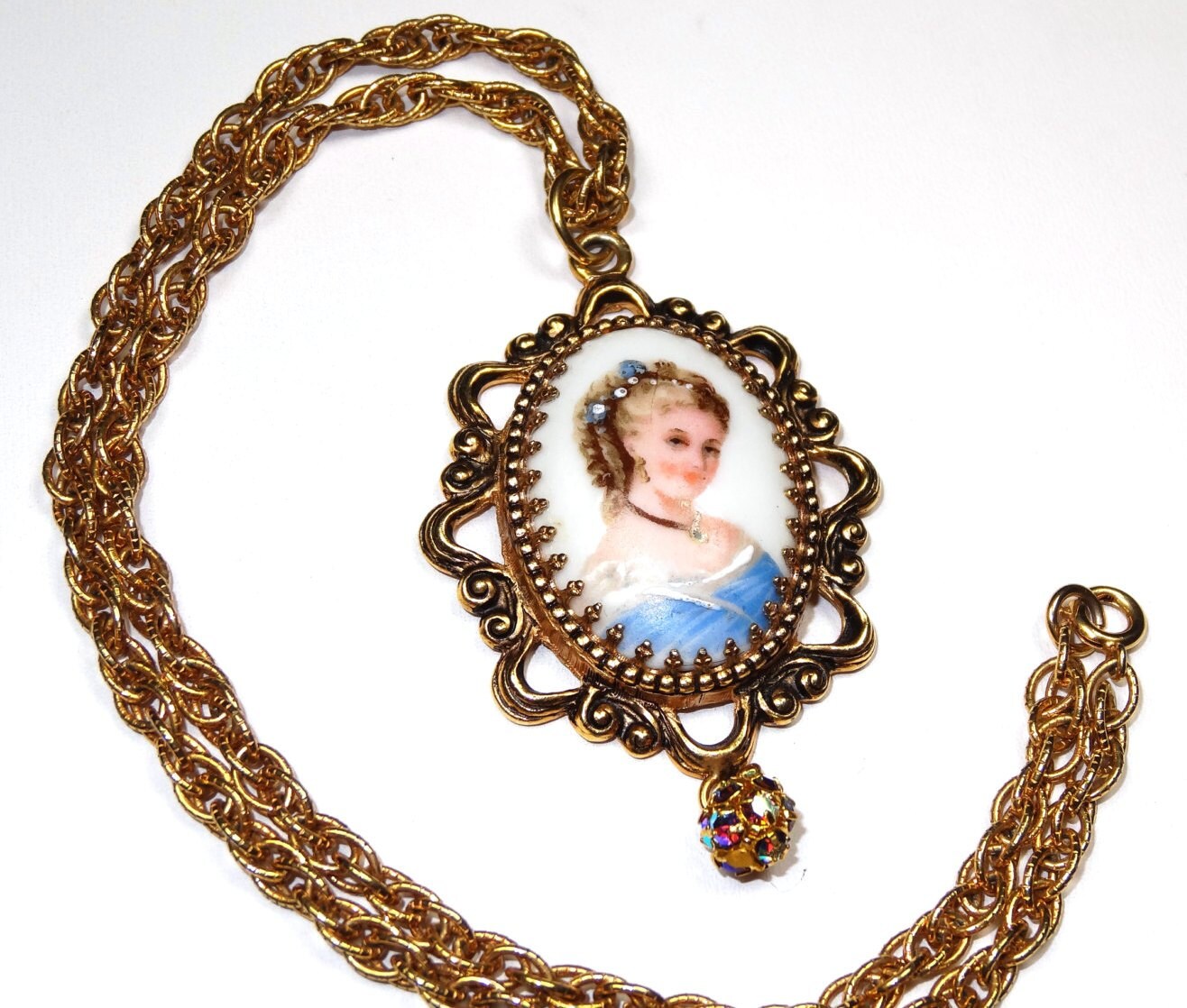 Vintage LIMOGES Cameo Necklace Painted Porcelain Victorian