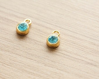 1 pcs of Real 18k Gold Plated Rhinestone Round pendant - December Blue Zircon Birthstone charm - 8 mm