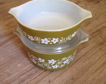 Vintage Pyrex Green Daisy Casserole Dishes Set of Two with One Lid