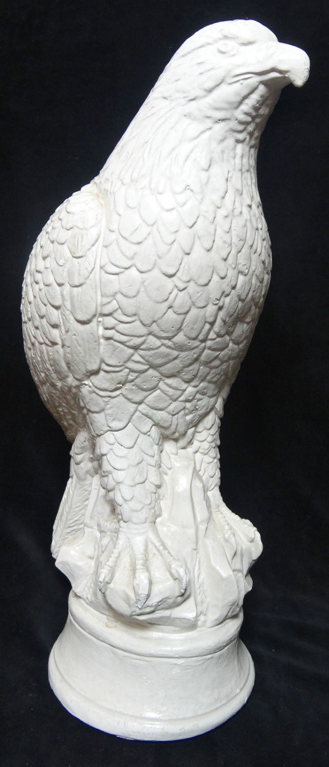 Vintage Eagle Statue White Plaster Chalkware by TinLizzyTreasures