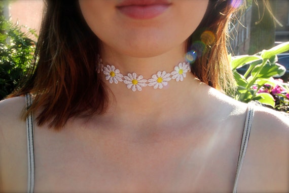 Daisy Chain Choker Necklace Nineties Hippie Bohemian