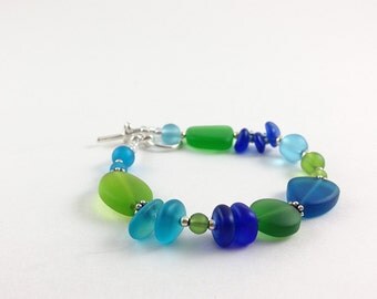 Sea glass bracelet cobalt blue sea glass jewelry green seaglass bracelet frosted glass jewelry beaded jewelry beaded bracelet handmade gift