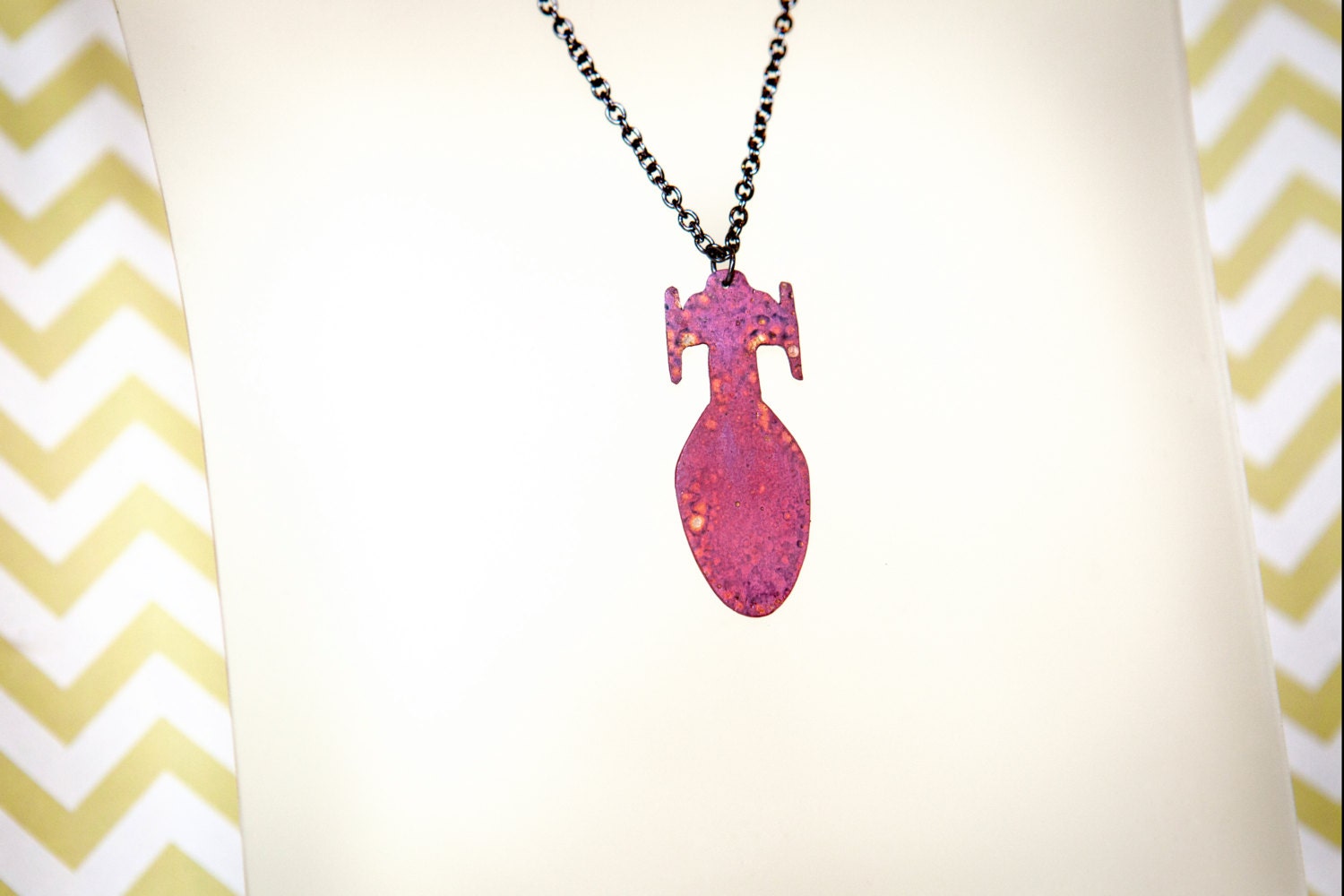 Voyager vibes pink necklace Clearance