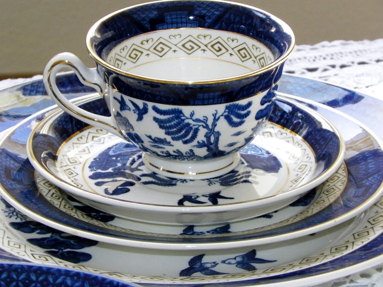 Blue Willow Double Phoenix Ironstone Nikko by BonAppetitAntique