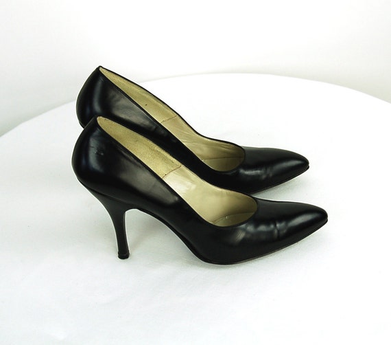 1950s high heels 1950s pumps 50s heels black leather heels