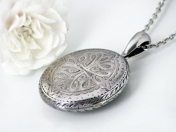 Victorian Locket Sterling Silver / Large Oval Antique Locket