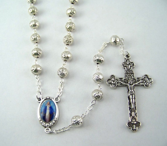 Our Lady of Grace Rosary with Metal Rose Beads 01