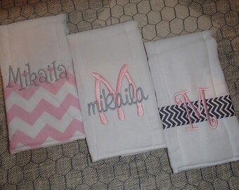 Personalized set of 3 burp cloths