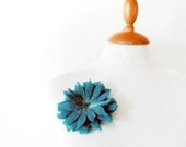 Teal and turquoise hand felted flower brooch / Turquoise ocean flower pin
