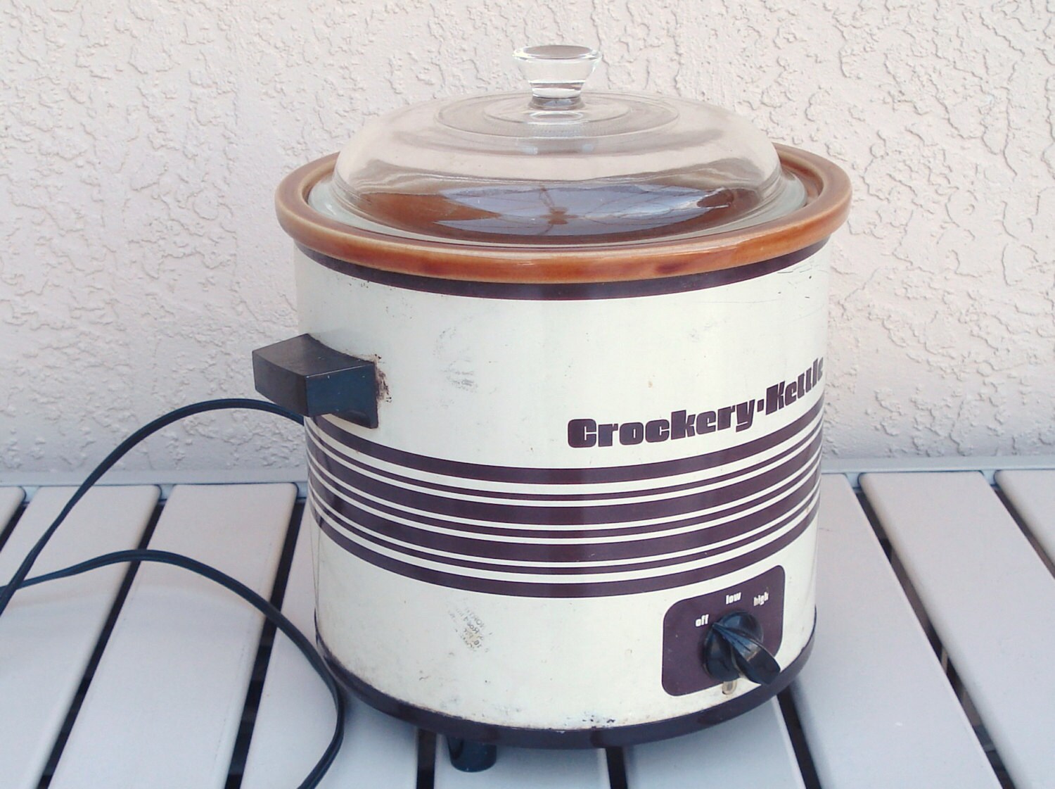 CROCKERY KETTLE 3 Qts Crock Pot Slow Cooker Model E12736.