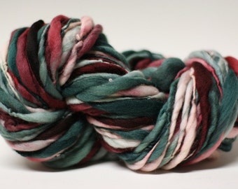 Handspun Yarn Thick and Thin Merino Slub Tts(tm) Hand dyed Self Striping xxlrH47b