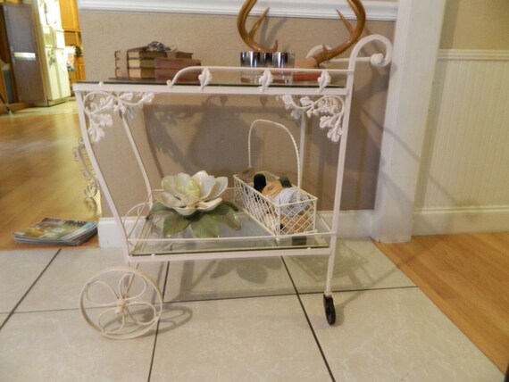 T & S Brass >> Vintage Woodard Wrought Iron Tea Cart Orleans Pattern T & S Brass >> Vintage Woodard Wrought Iron Tea Cart Orleans Pattern