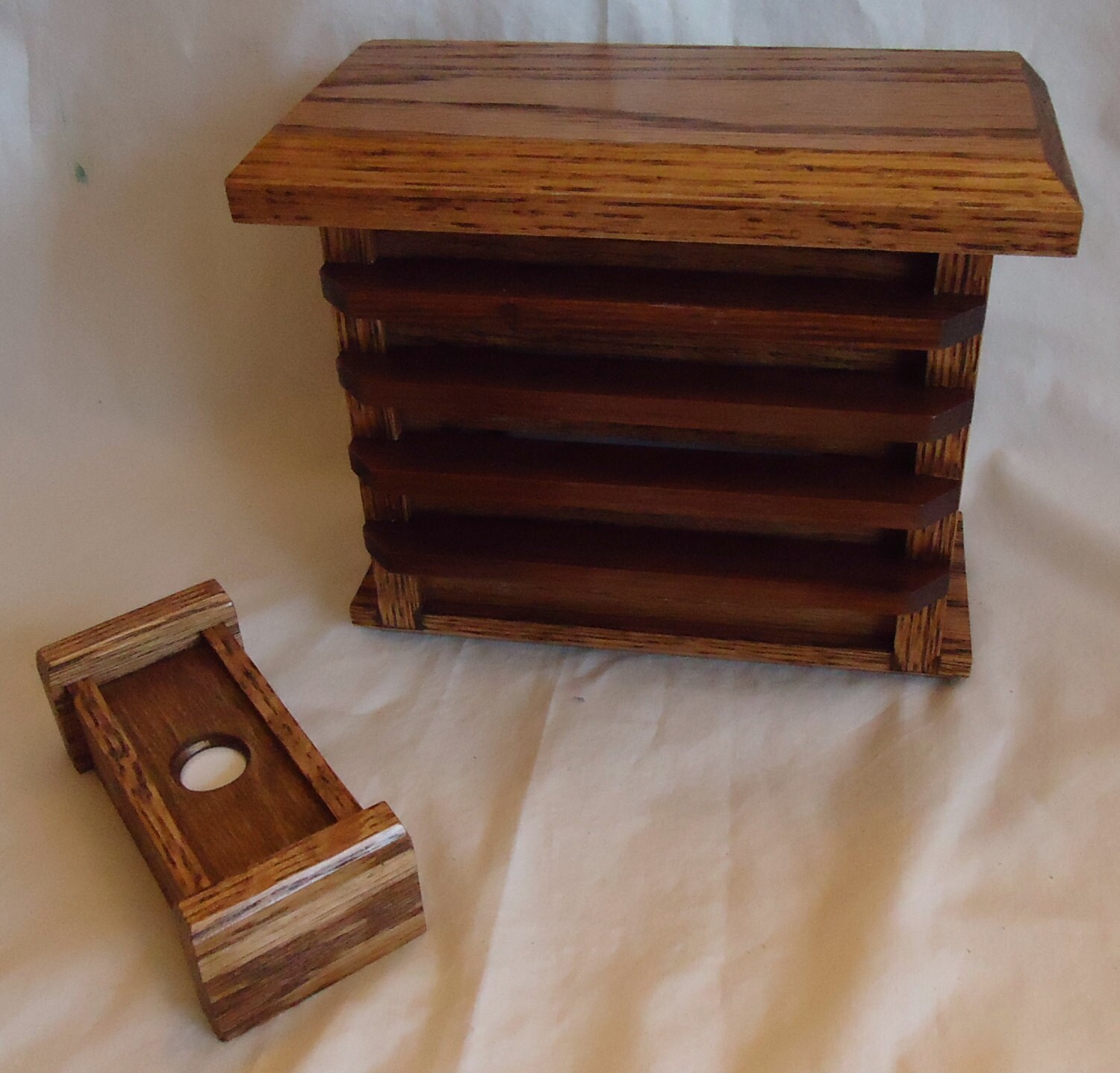 Arts and Crafts style doorbell cover includes wireless