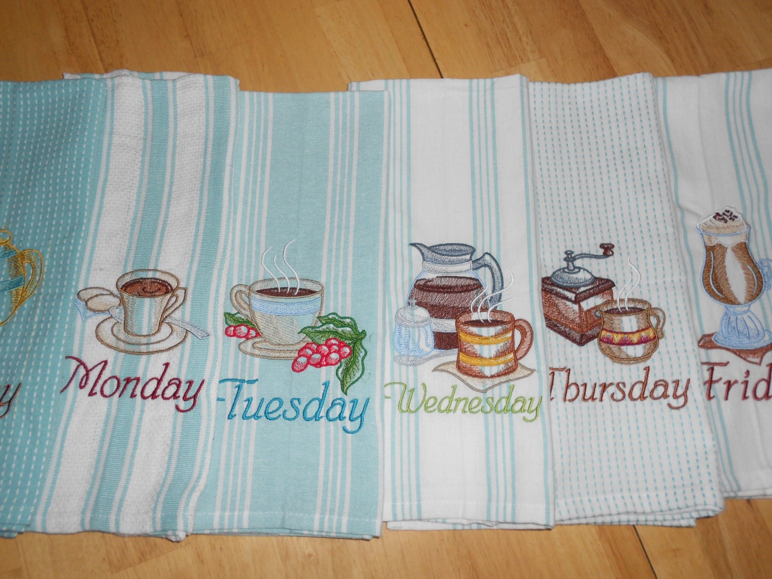 Kitchen Towels/ Hand Towels/ Decorative Kitchen Towels/Days Of