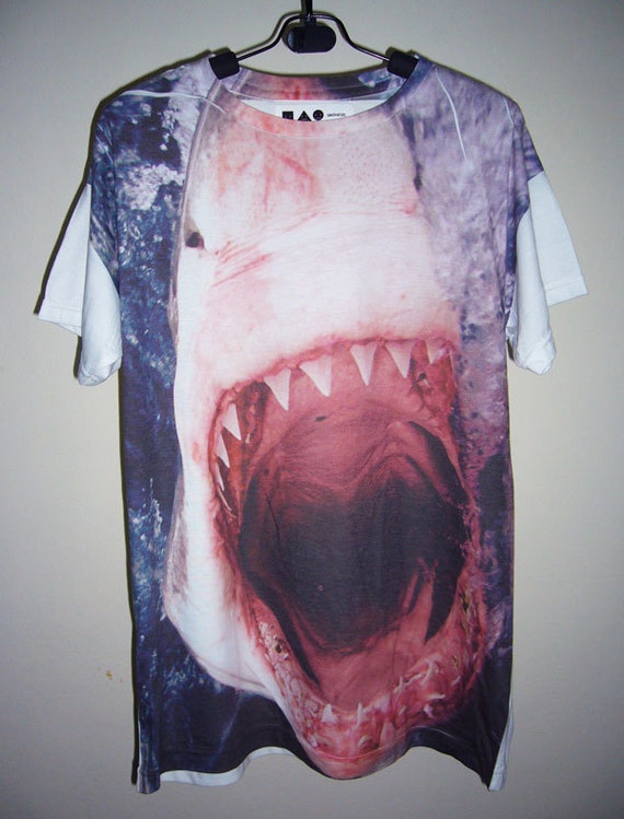 shark faces tshirt