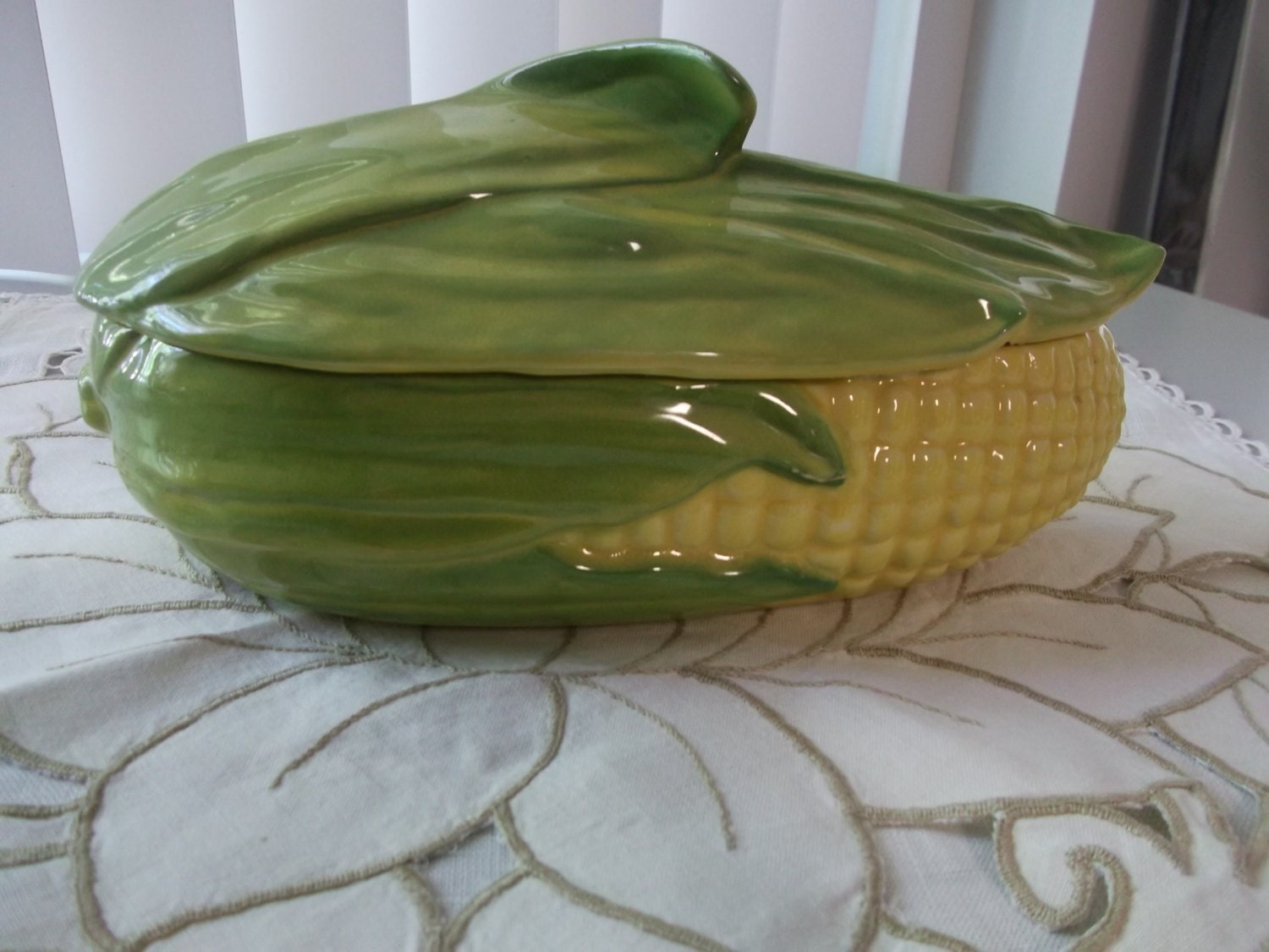 Shawnee Corn Covered Casserole Dish