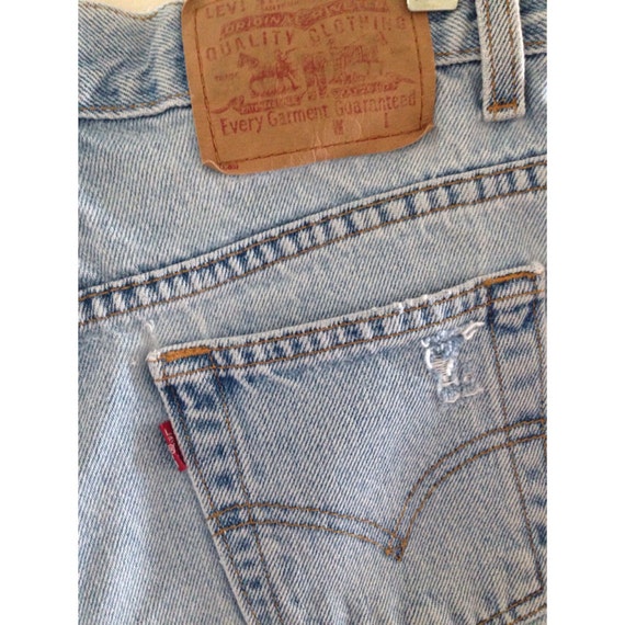 high waisted light wash levis