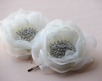 Ivory hair flowers Ivory hair clips 2 ivory hair flower Ivory headpiece Bridal flower clips Rhinestone hair clips Wedding rhinestones