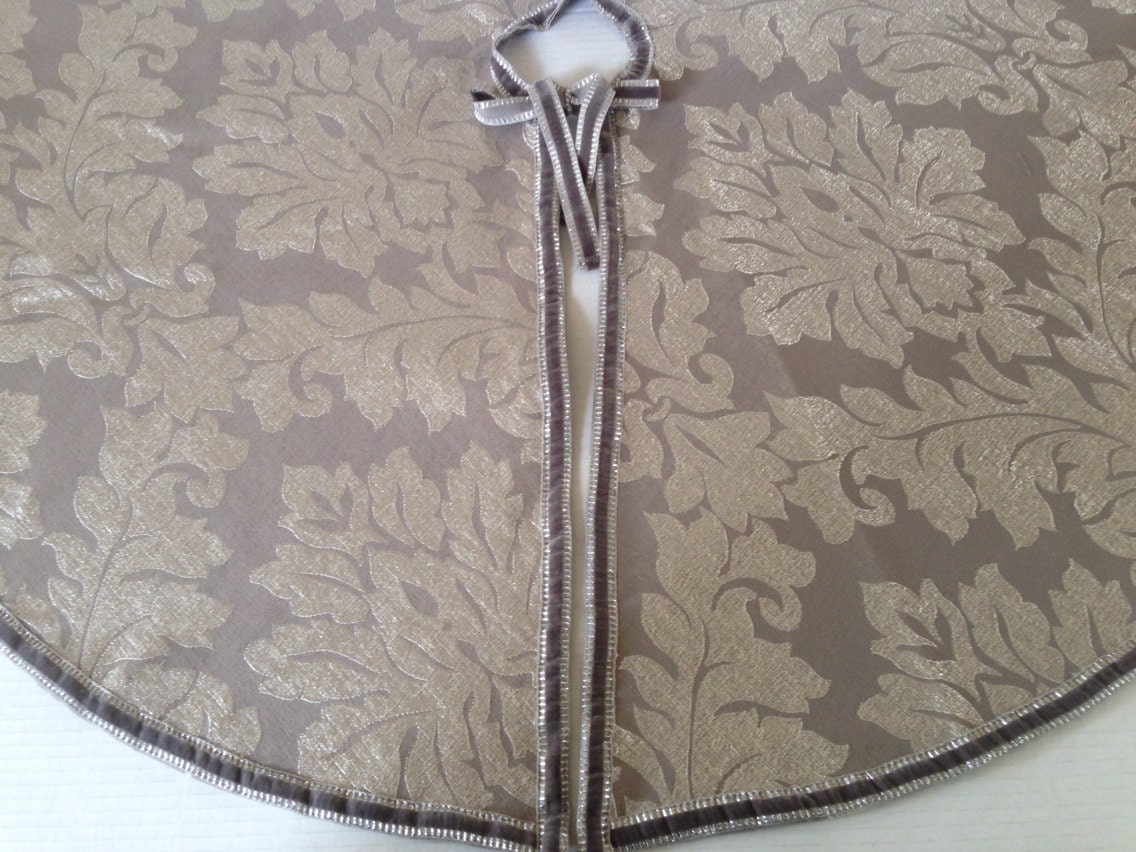 christmas tree skirts silver tree skirts damask tree skirts christmas tree skirts silver tree skirts damask tree skirts