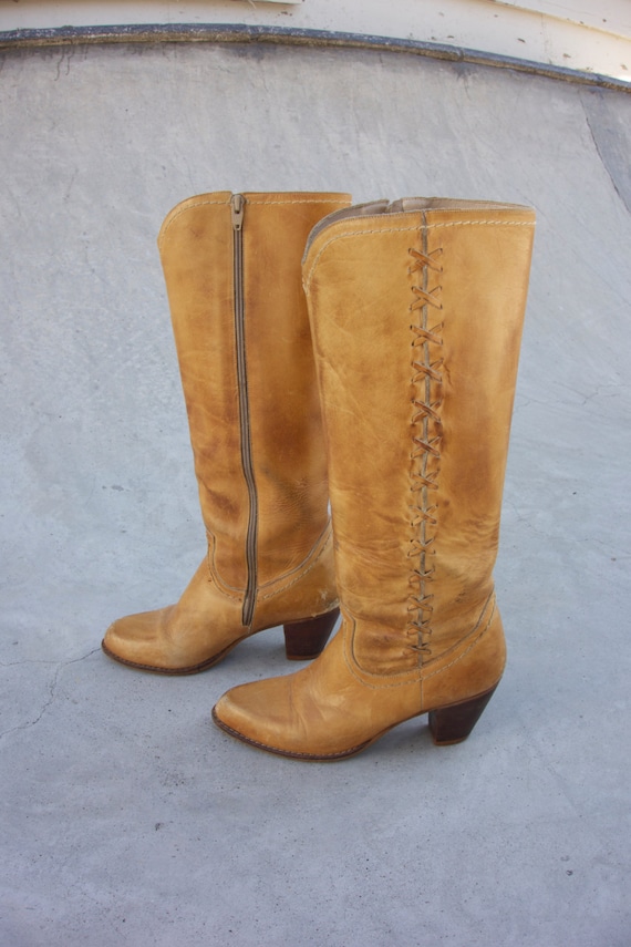 Vintage KneeHigh Leather Boots 8 by GoldTrunkVintage on Etsy