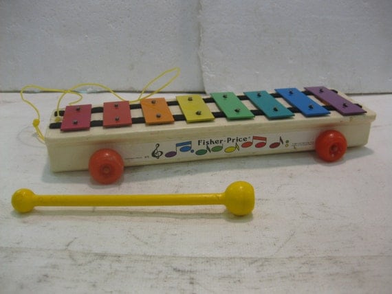 fisher price pull a tune 870