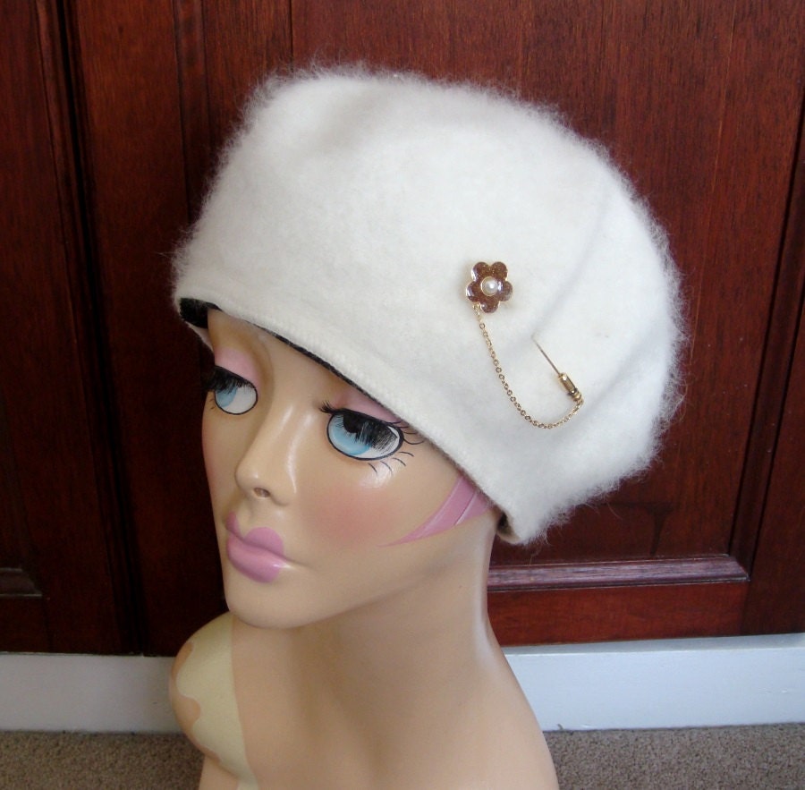 Vintage Mary Quant White Angora Beret Hat Daisy 60s