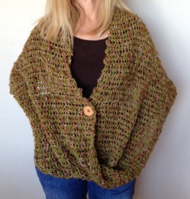 Mobius Wrap - a loom knit pattern