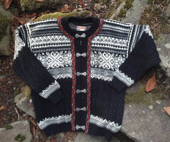 Norwear Norwegian wool sweater made in Norway-size S