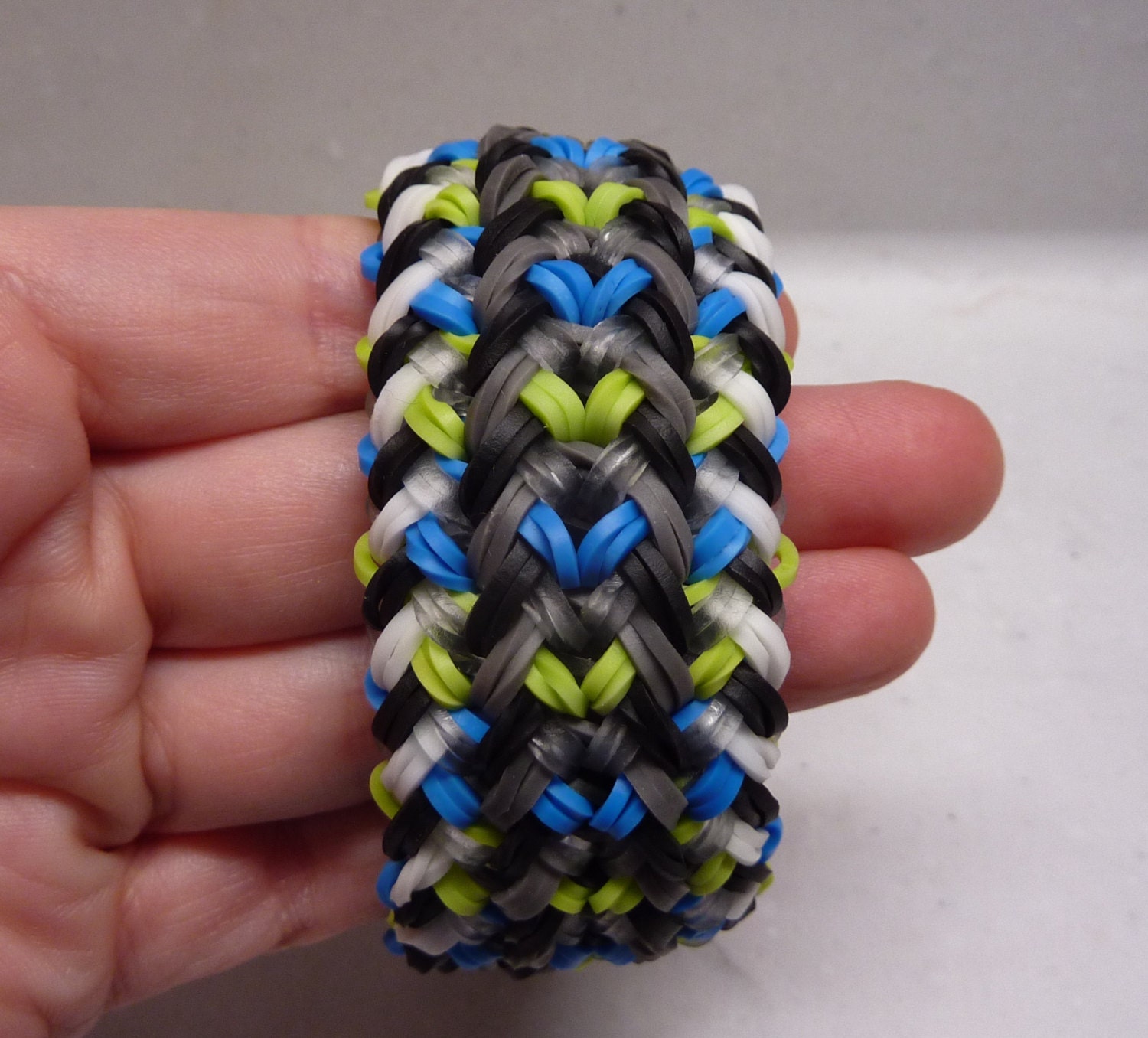 Items similar to Rainbow Loom Snake Belly Bracelet Ocean Blue, Lime