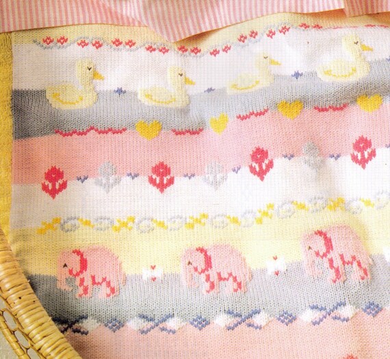 UNiSEX PaSTEL DuCK LoVe STRiPes CuTe Baby CoT Blanket PRam RuG