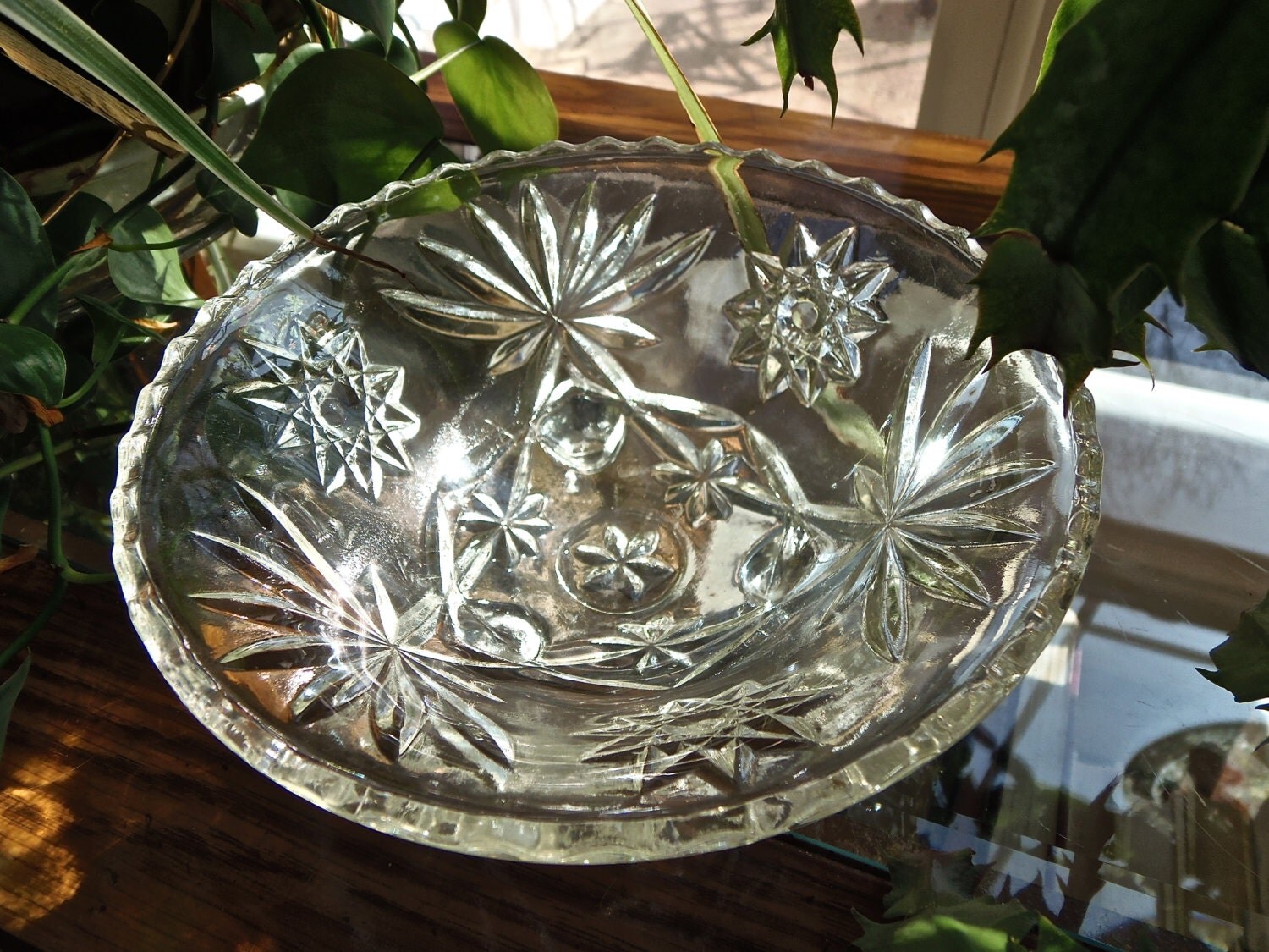 Starburst Pressed Glass Footed Candy Bowl DishVintage